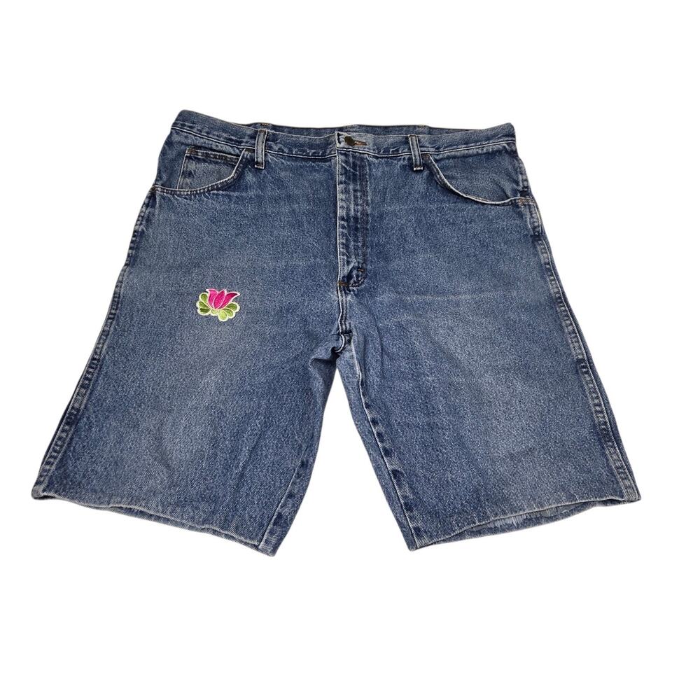 Legendary Jeans Women's Cuttoffs 40" Waist 12"+ Rise Embroidered Flower On Front